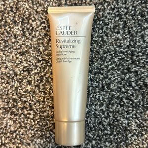 Estée Lauder revitalizing supreme global anti-aging mask boost